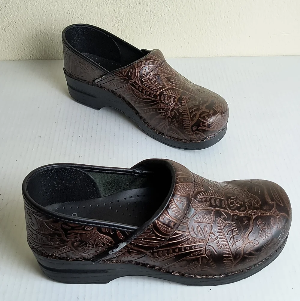 Dansko Professional Clogs Slip On Platform Nursing Shoes Brown Tooled Leather